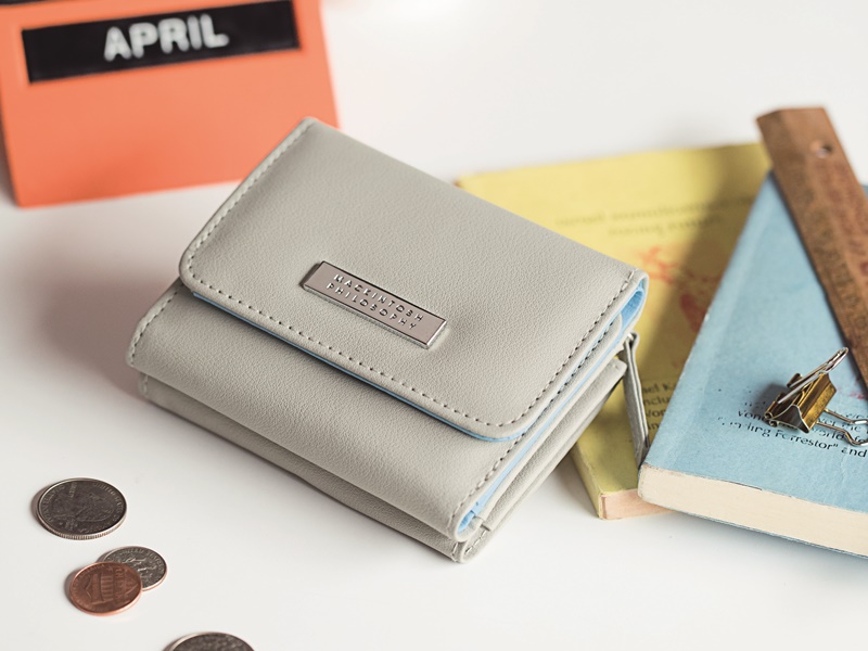 高級感 えっ これが付録 人気ブランドの本格 三つ折り財布 が スプリング 5月号で手に入る Fashion Box