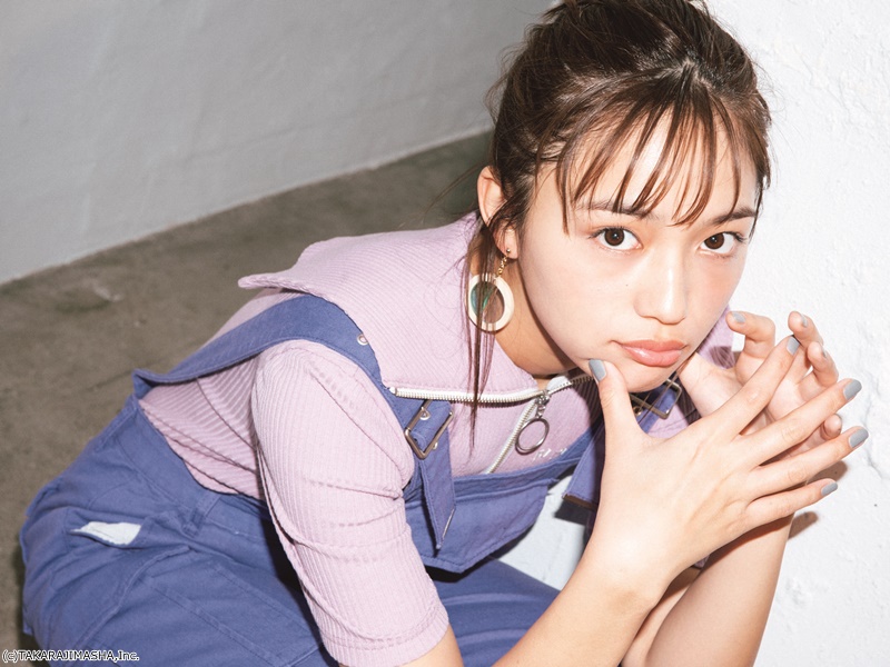 女優 川口春奈 23歳ですでに 体にガタがきている Fashion Box