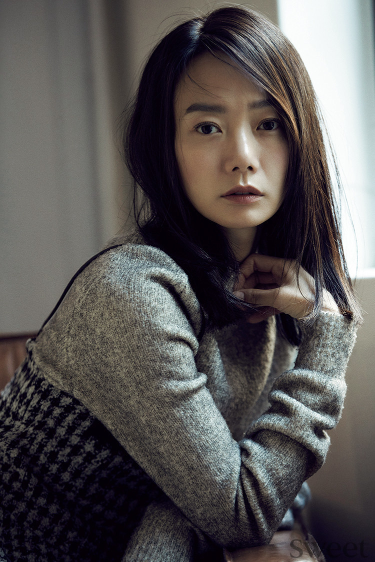 キングダム 出演の韓国人女優ペ ドゥナに 看護師ゾンビ役の秘話をインタビュー Fashion Box