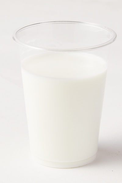 血糖値を下げる食べ物6：牛乳