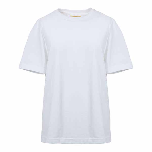 大人の白Tはどう着るのが正解？ 上品に着こなす究極のTシャツコーデを発表！