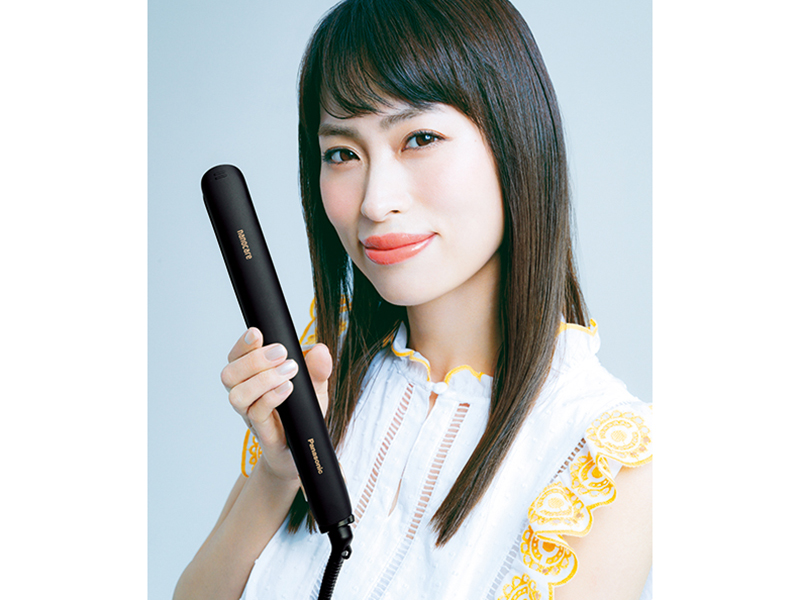 美容家 岡本静香さんが体験 瞬間ストレートを叶える パナソニック
