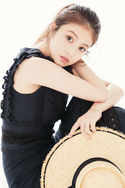 女優・今田美桜が黒で彩る夏コーデを披露！ ドラマ『半沢直樹』への意気込みもインタビュー