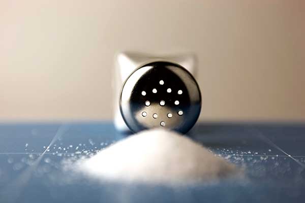 高血圧対策には塩の量よりも“質”を見直すべき!? 医師監修 塩分との上手な付き合い方