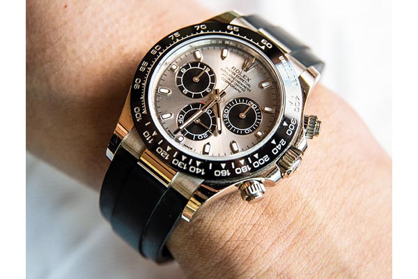 ジョッキー・武豊がコレクションするのは機械式時計！ 日本ダービーで身につけている一本は？