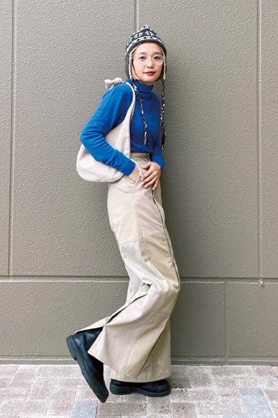 モデル・柴田紗希｜お気に入りの私服コーデを見せて！ 色や柄を取り入れれば明るい印象に！