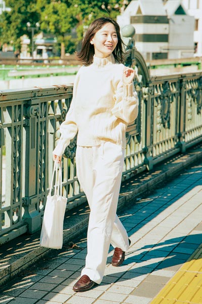 女優・辻千恵の私服コーデを公開！ メンズライクにいくなら女っぽさを2割が絶妙バランス♡